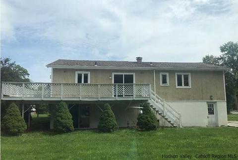 34 Denton Rd, Wallkill, NY 12589 photo 3