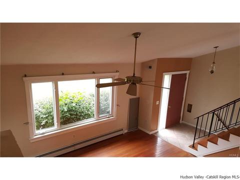 34 Denton Rd, Wallkill, NY 12589 photo 9