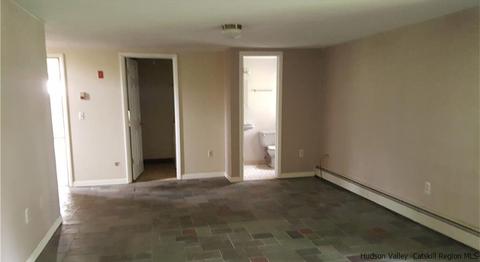 34 Denton Rd, Wallkill, NY 12589 photo 29