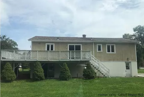 34 Denton Rd, Wallkill, NY 12589 photo 3