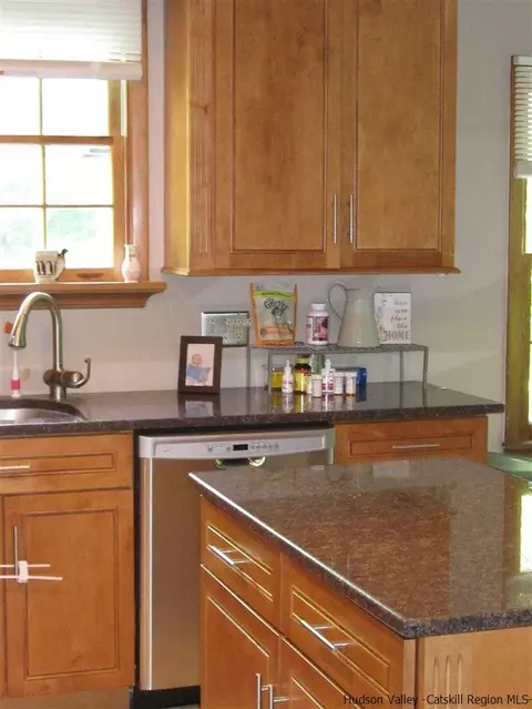 155 Yantz, Red Hook, NY 12571 photo 8