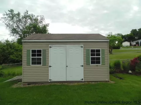33 Ce Penney Dr, Wallkill, NY 12589 photo 8