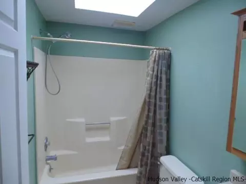 33 Ce Penney Dr, Wallkill, NY 12589 photo 18