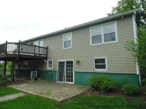 33 Ce Penney Dr, Wallkill, NY 12589 photo 6