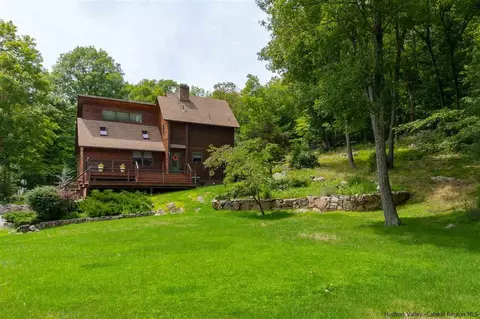 33 Egan Rd, Cold Spring, NY 10516 photo 4
