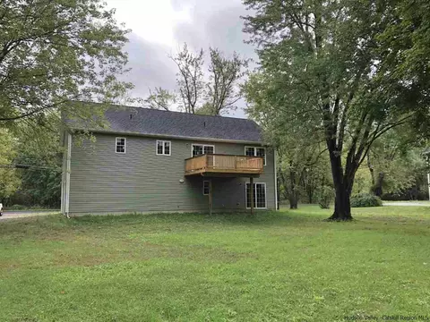 37 Cottage St, Wallkill, NY 12589 photo 4