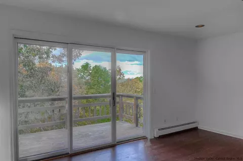 31 Hillside Ter, Wallkill, NY 12589 photo 16