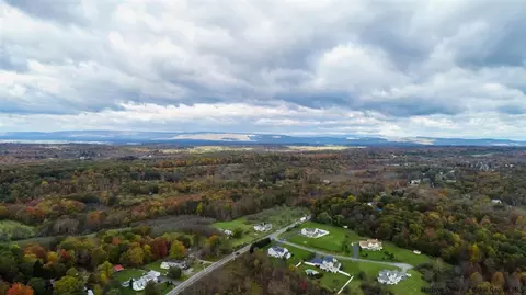 31 Hillside Ter, Wallkill, NY 12589 photo 5
