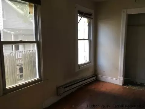 410 Maple St, Poughkeepsie, NY 12601 photo 8