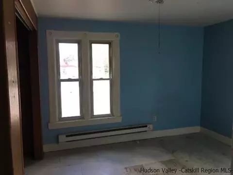 410 Maple St, Poughkeepsie, NY 12601 photo 5