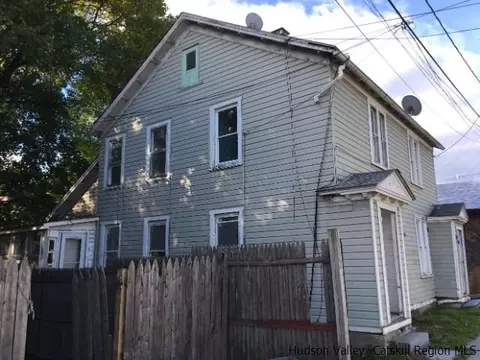 410 Maple St, Poughkeepsie, NY 12601 photo 3