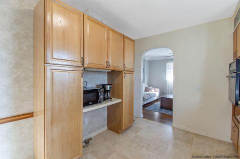 148 Smith Rd, Poughkeepsie, NY 12603 photo 10