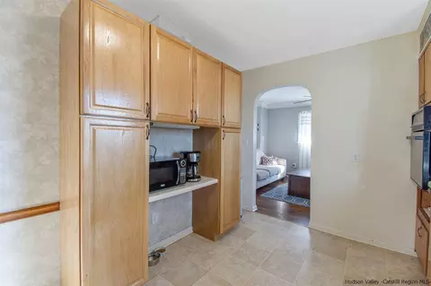148 Smith Rd, Poughkeepsie, NY 12603 photo 10