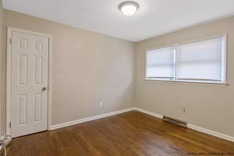 148 Smith Rd, Poughkeepsie, NY 12603 photo 18