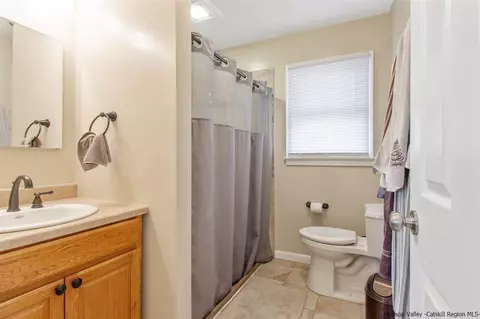 148 Smith Rd, Poughkeepsie, NY 12603 photo 17