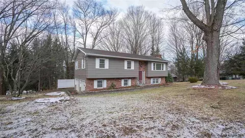 29 Fox Hl, Wallkill, NY 12589 photo 1