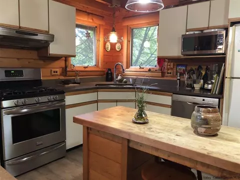 20 Campfire Rd, Wallkill, NY 12589 photo 9