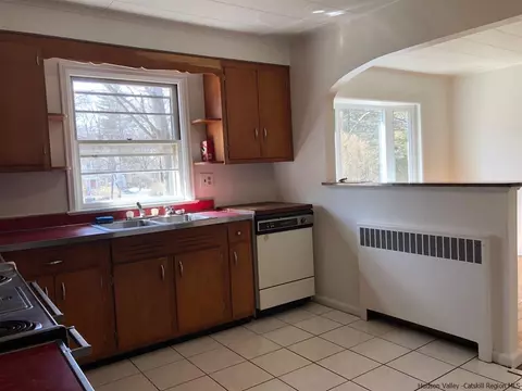 44 Eileen, Poughkeepsie, NY 12603 photo 5
