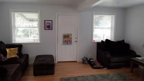 2 Thorndale Ave, Poughkeepsie, NY 12603 photo 10