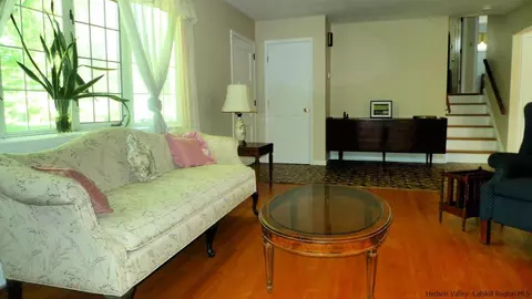 2 Knox Rd, Red Hook, NY 12571 photo 2