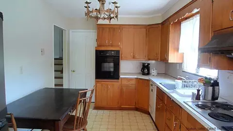 2 Knox Rd, Red Hook, NY 12571 photo 7
