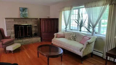 2 Knox Rd, Red Hook, NY 12571 photo 4