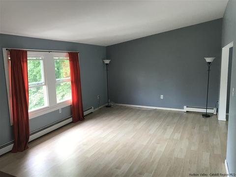 15 Chase Rd, Wallkill, NY 12589 photo 4