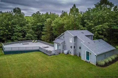 20 S Mountain Rd, Wallkill, NY 12589 photo 6