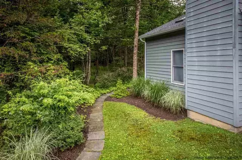 20 S Mountain Rd, Wallkill, NY 12589 photo 12