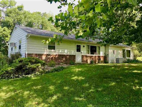 1633 Albany Post Rd, Wallkill, NY 12589 photo 1