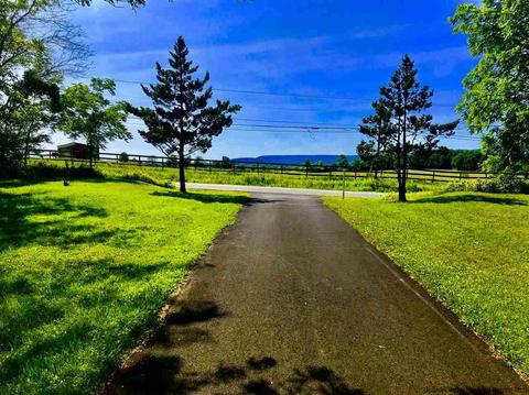 1633 Albany Post Rd, Wallkill, NY 12589 photo 4