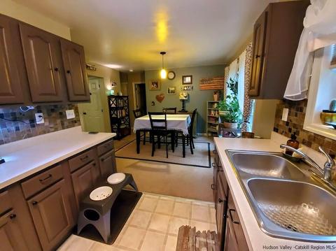33 Pine St, Cairo, NY 12413 photo 6
