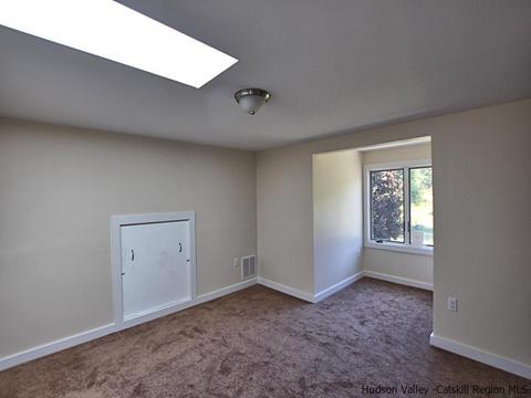 307 Meeker, Wallkill, NY 12589 photo 31