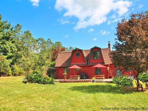 307 Meeker, Wallkill, NY 12589 photo 4