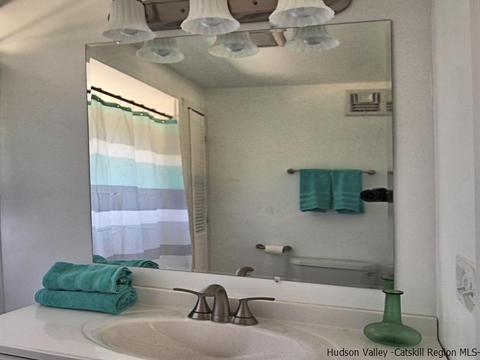 307 Meeker, Wallkill, NY 12589 photo 12