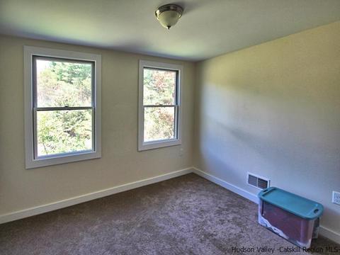 307 Meeker, Wallkill, NY 12589 photo 9