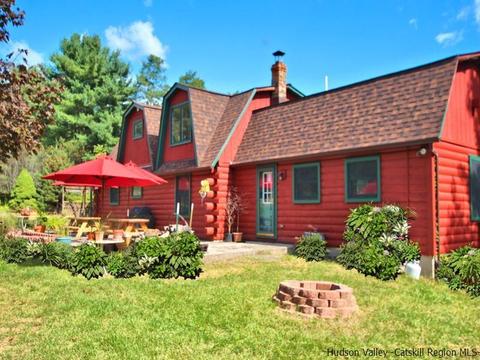 307 Meeker, Wallkill, NY 12589 photo 2