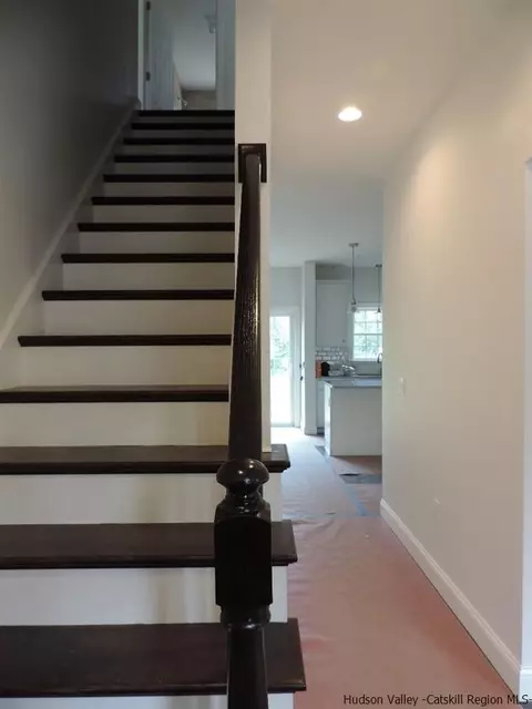 28 Emily Dr, Wallkill, NY 12589 photo 13