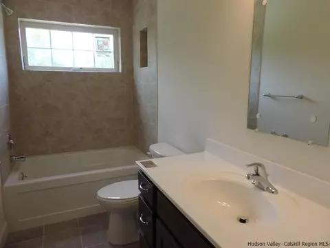 28 Emily Dr, Wallkill, NY 12589 photo 25