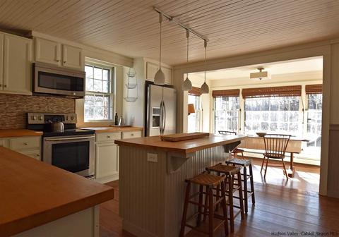 345 E Fallkill Rd, Hyde Park, NY 12538 photo 6