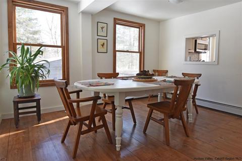 345 E Fallkill Rd, Hyde Park, NY 12538 photo 9
