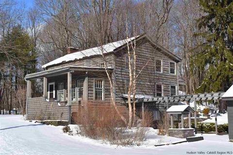 345 E Fallkill Rd, Hyde Park, NY 12538 photo 1