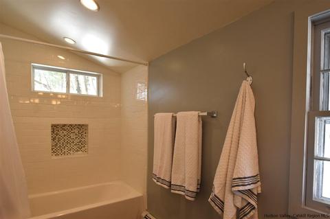 345 E Fallkill Rd, Hyde Park, NY 12538 photo 14