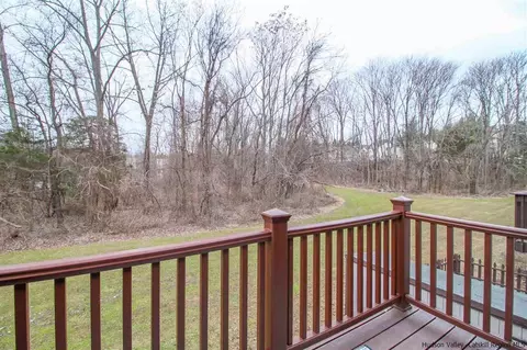7 Millholland Dr #E, Fishkill, NY 12524 photo 14