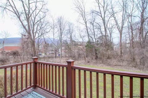 7 Millholland Dr #E, Fishkill, NY 12524 photo 15