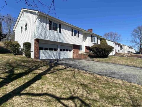 28 Splitree Dr, Wappingers Falls, NY 12590 photo 2