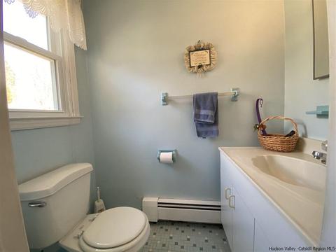 28 Splitree Dr, Wappingers Falls, NY 12590 photo 12