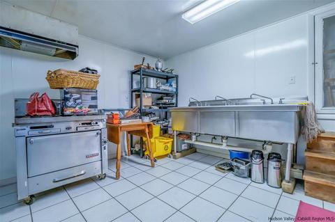19 Smith St, Red Hook, NY 12571 photo 19