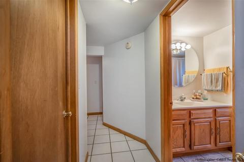 19 Smith St, Red Hook, NY 12571 photo 15
