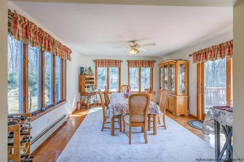19 Smith St, Red Hook, NY 12571 photo 9